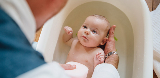 Baby baden: Tipps & Anleitung