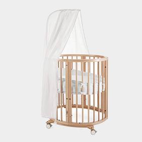 Babybett mit Betthimmel